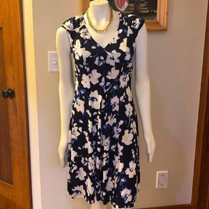 Floral Print navy midi dress dress. Size 4